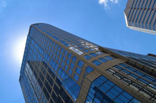 WPS表格怎么按工资多少排序（wps里面的表格怎么排序）